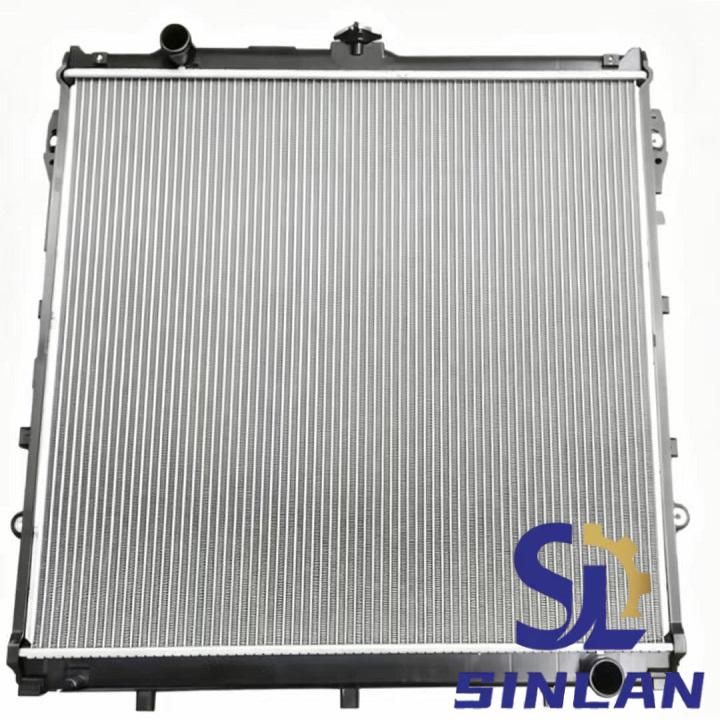 16400-0F060 Car radiator for TOYOTA Tundra 2010 36AT 16400-0F060 - Image 1