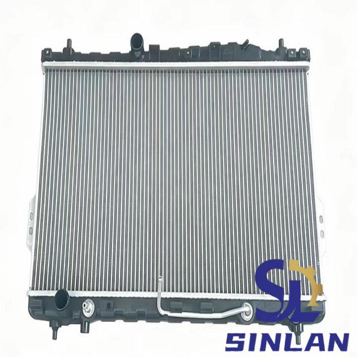 25310-3A201、25310-3A200 Car radiator for HYUNDAI Trajet (F0) 2.0I 16V 99- AT 25310-3A201/25310-3A200 - Image 1