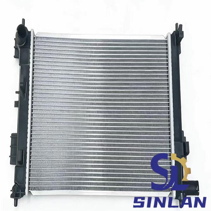 25310-D0000 Car radiator for HYUNDAI VRNA 25310-D0000 - Image 1