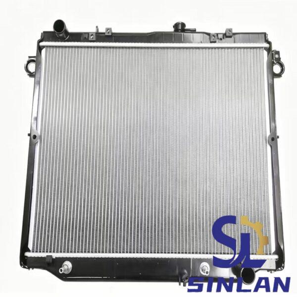 Car radiator for TOYOTA Land Cruiser AT 75178